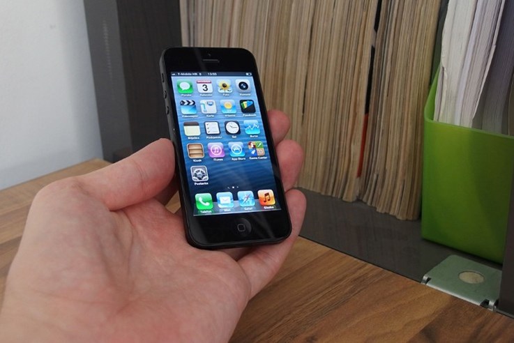 Apple iPhone 5 (44).jpg